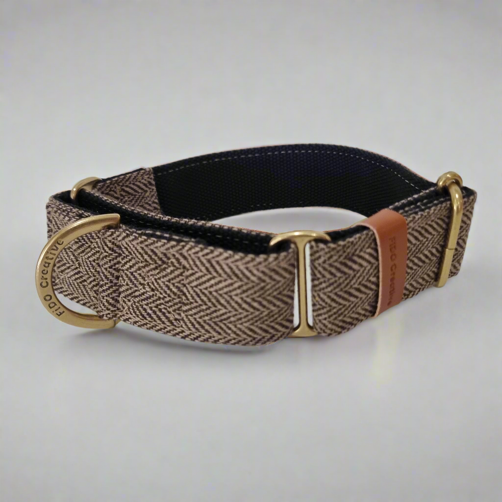 Brown Tweed Martingale collar