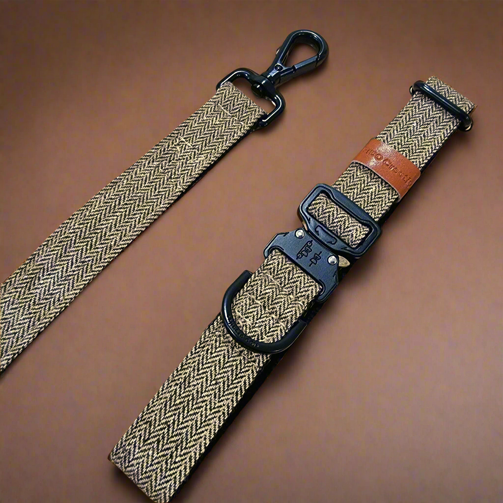 Coffee tweed buckle dog collar