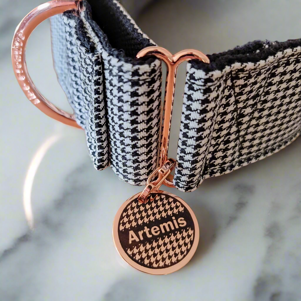 Houndstooth dog collar with ID tag